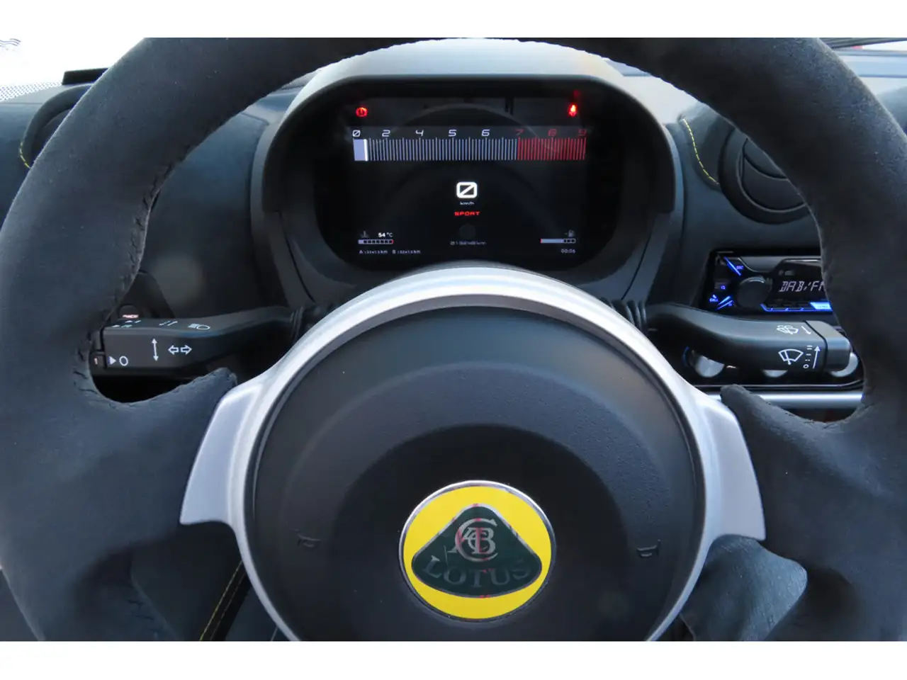 Lotus Exige 2022 — фото 15