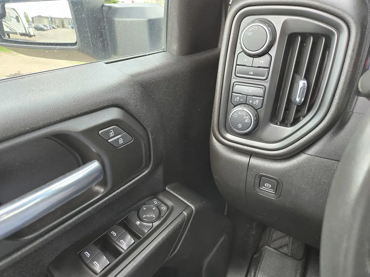 Chevrolet Silverado 2500 снимка Chevrolet Silverado 2500