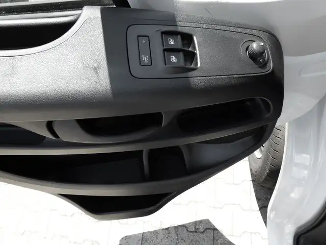 Fiat Ducato view 10