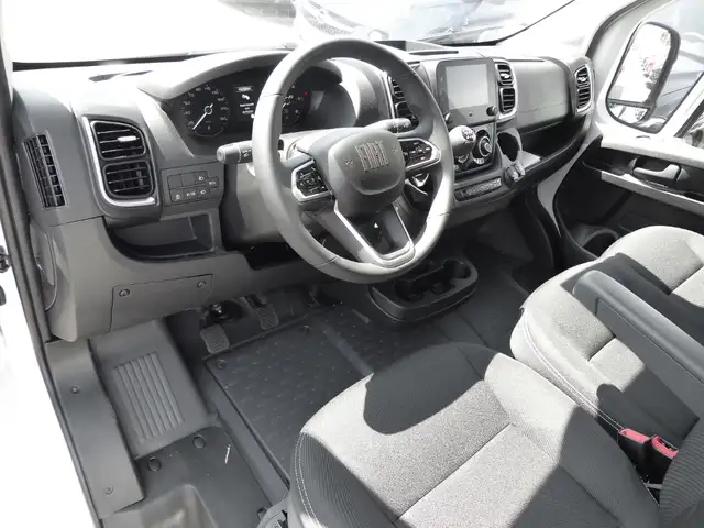 Fiat Ducato view 4