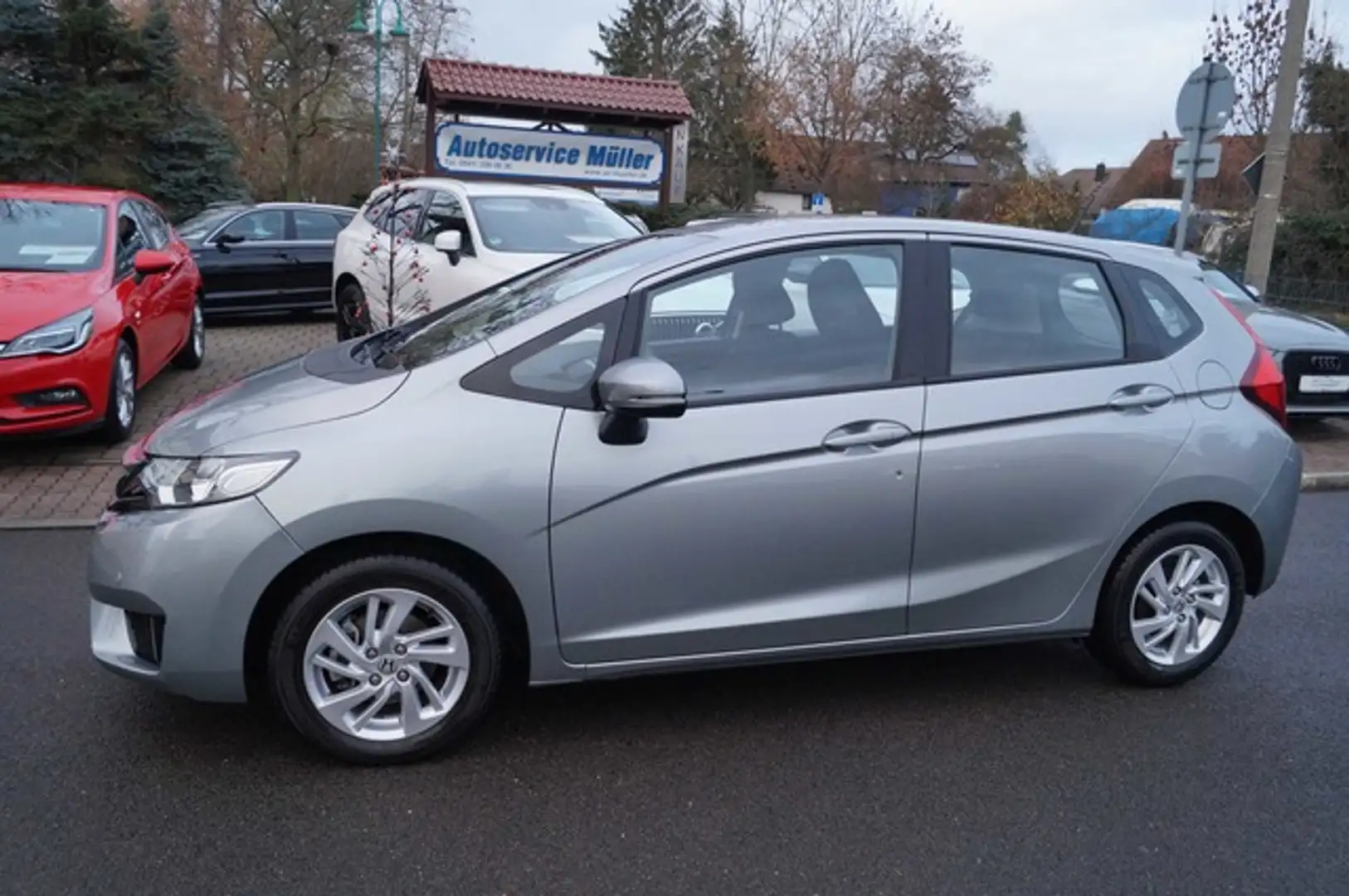 Honda Jazz 75kw PDC-Spur-Sitzh.-WR-14895km Opis Liebli Schwarz - 2