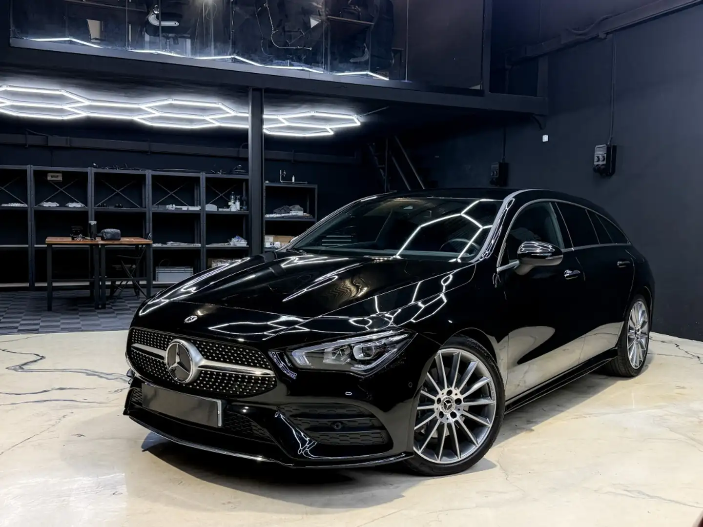 Mercedes-Benz CLA 220 Shooting Brake 220d 8G-DCT Negro - 1