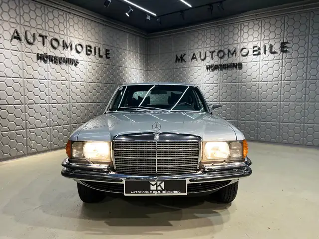 Mercedes-Benz SL view 2