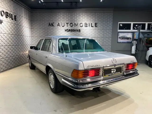 Mercedes-Benz SL view 7