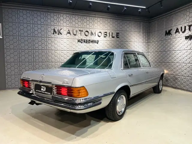 Mercedes-Benz SL view 5