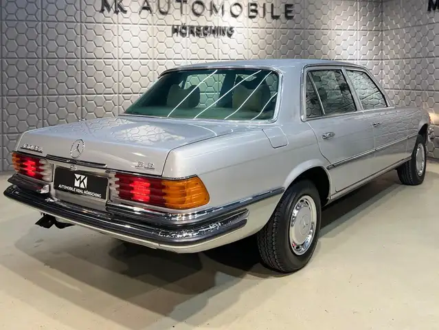 Mercedes-Benz SL view 4