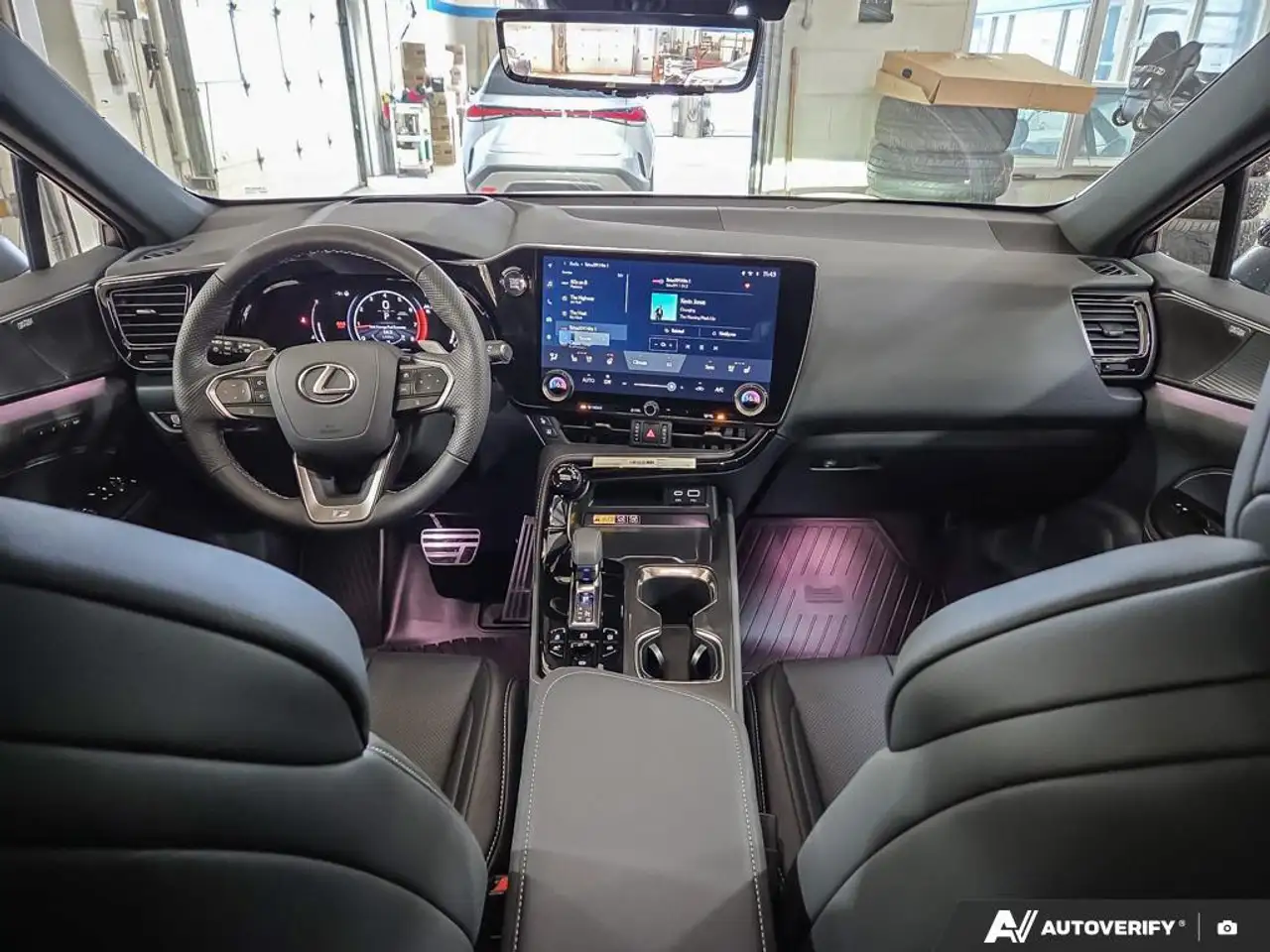 Lexus NX снимка Lexus NX