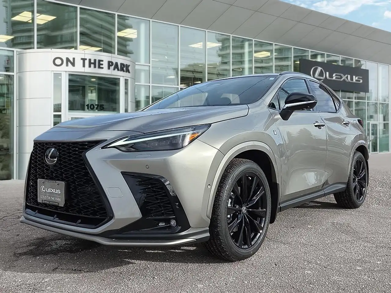 Lexus NX снимка Lexus NX