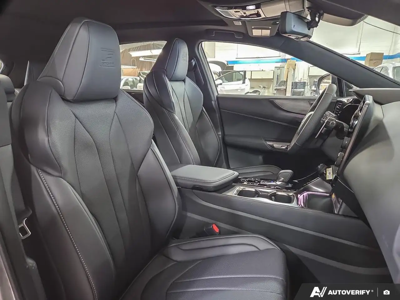 Lexus NX снимка Lexus NX