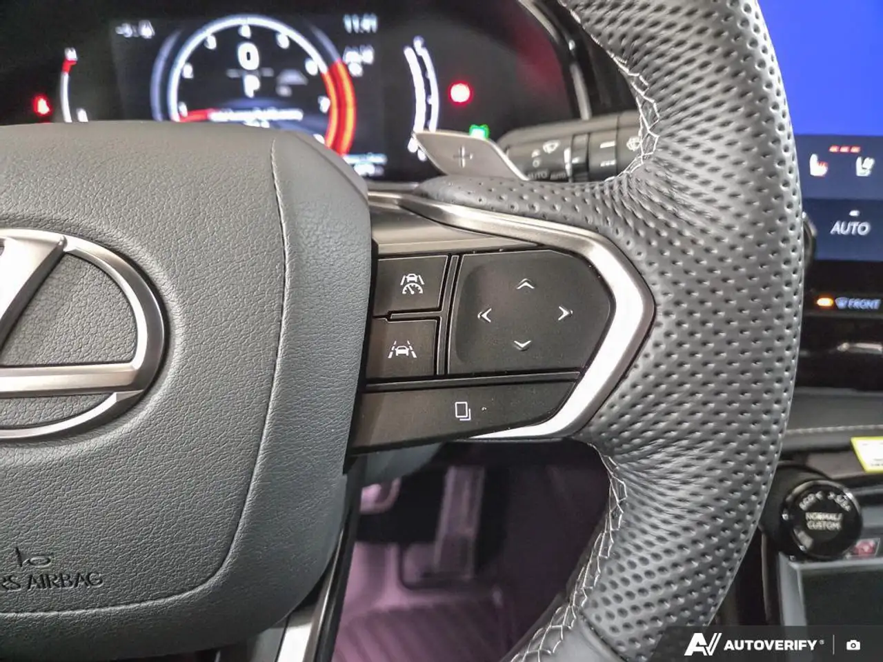 Lexus NX снимка Lexus NX