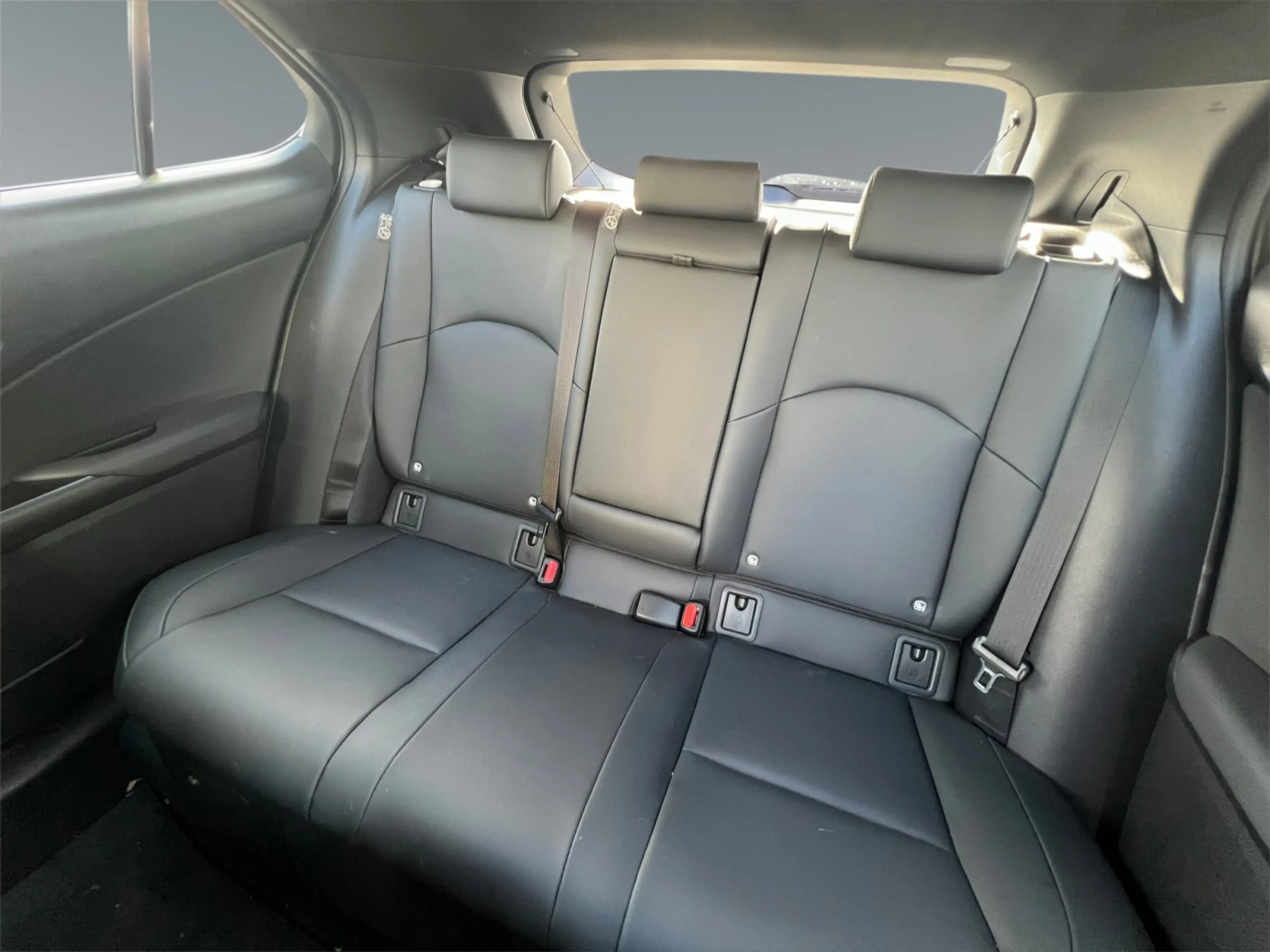 Lexus UX 300h UX 300 h 300h F Sport Design AUT*ACC*Navi*SHZ*LM — photo 14