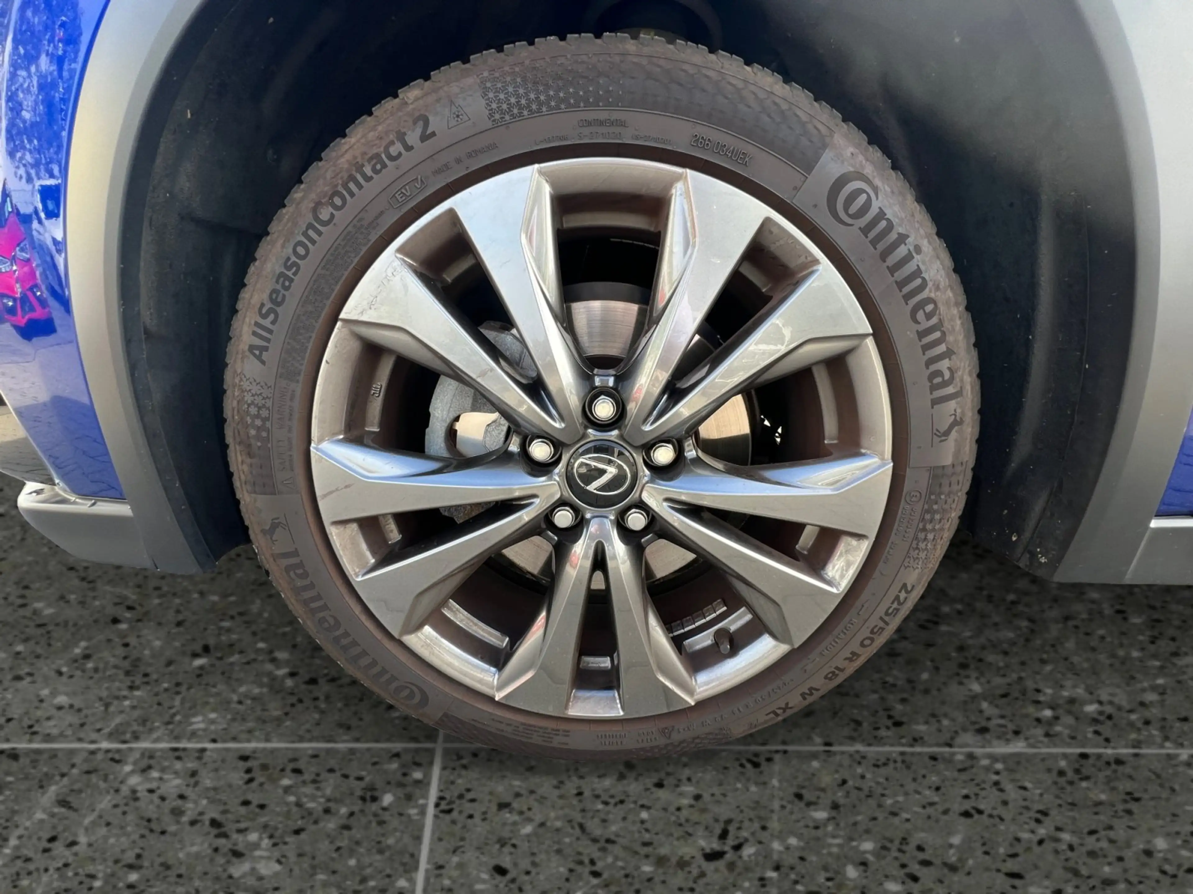 Lexus UX 300h UX 300 h 300h F Sport Design AUT*ACC*Navi*SHZ*LM — photo 15