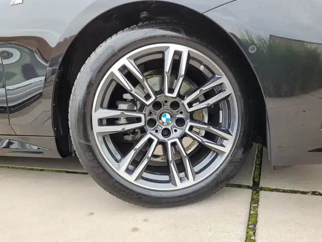 BMW M view 8