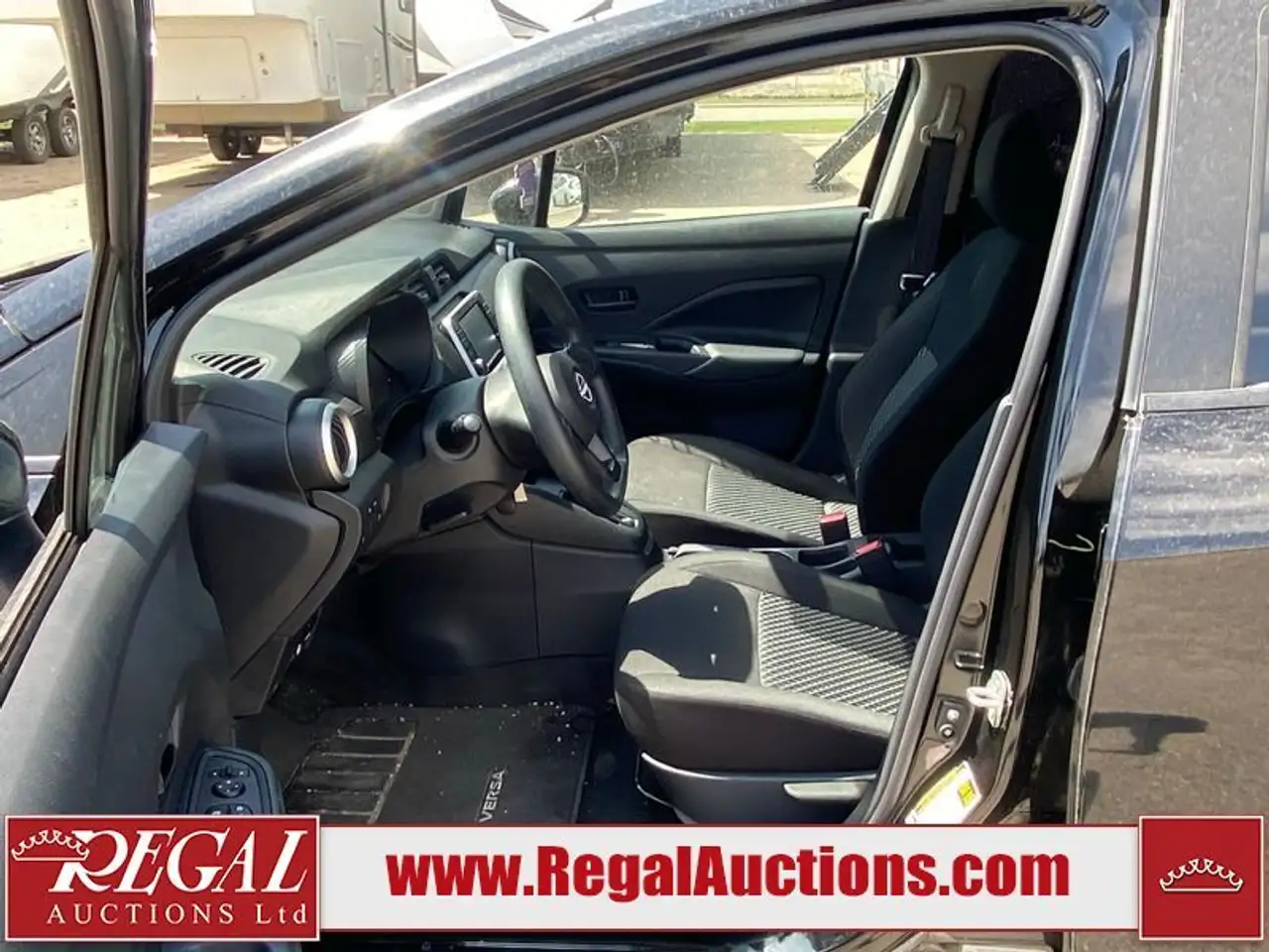 Nissan Versa fotografie Nissan Versa