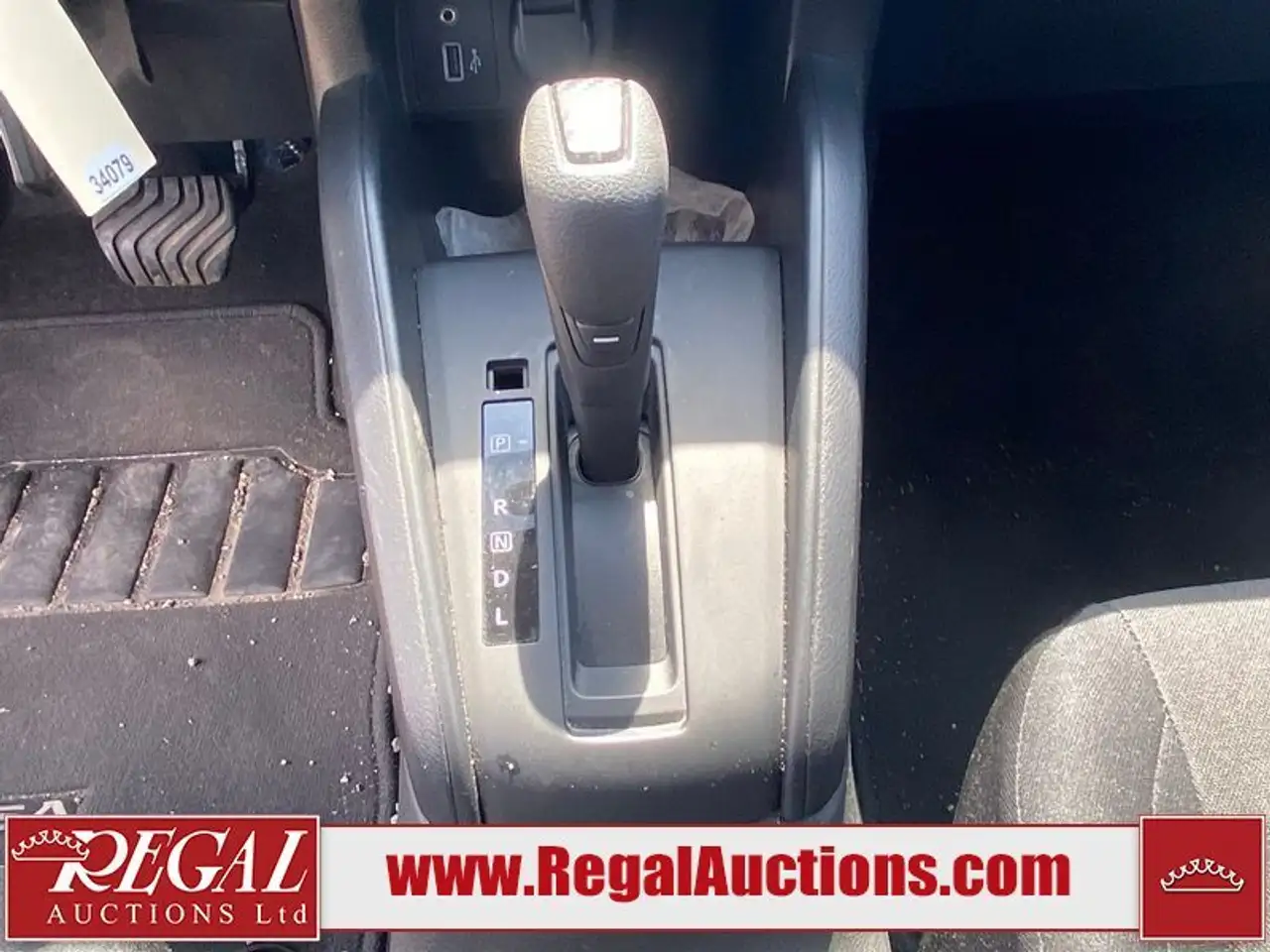 Nissan Versa fotografie Nissan Versa