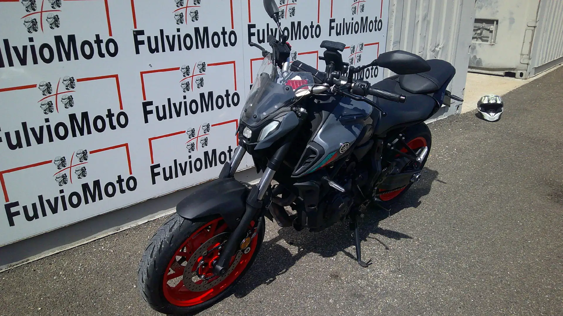 Yamaha MT-07 - 2