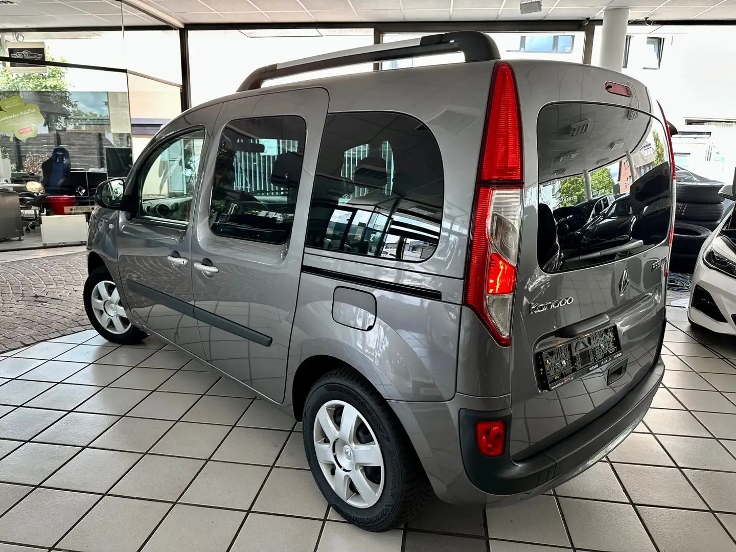 Renault Kangoo 1,2 TCE "Happy Family" Tempomat Gris - 2
