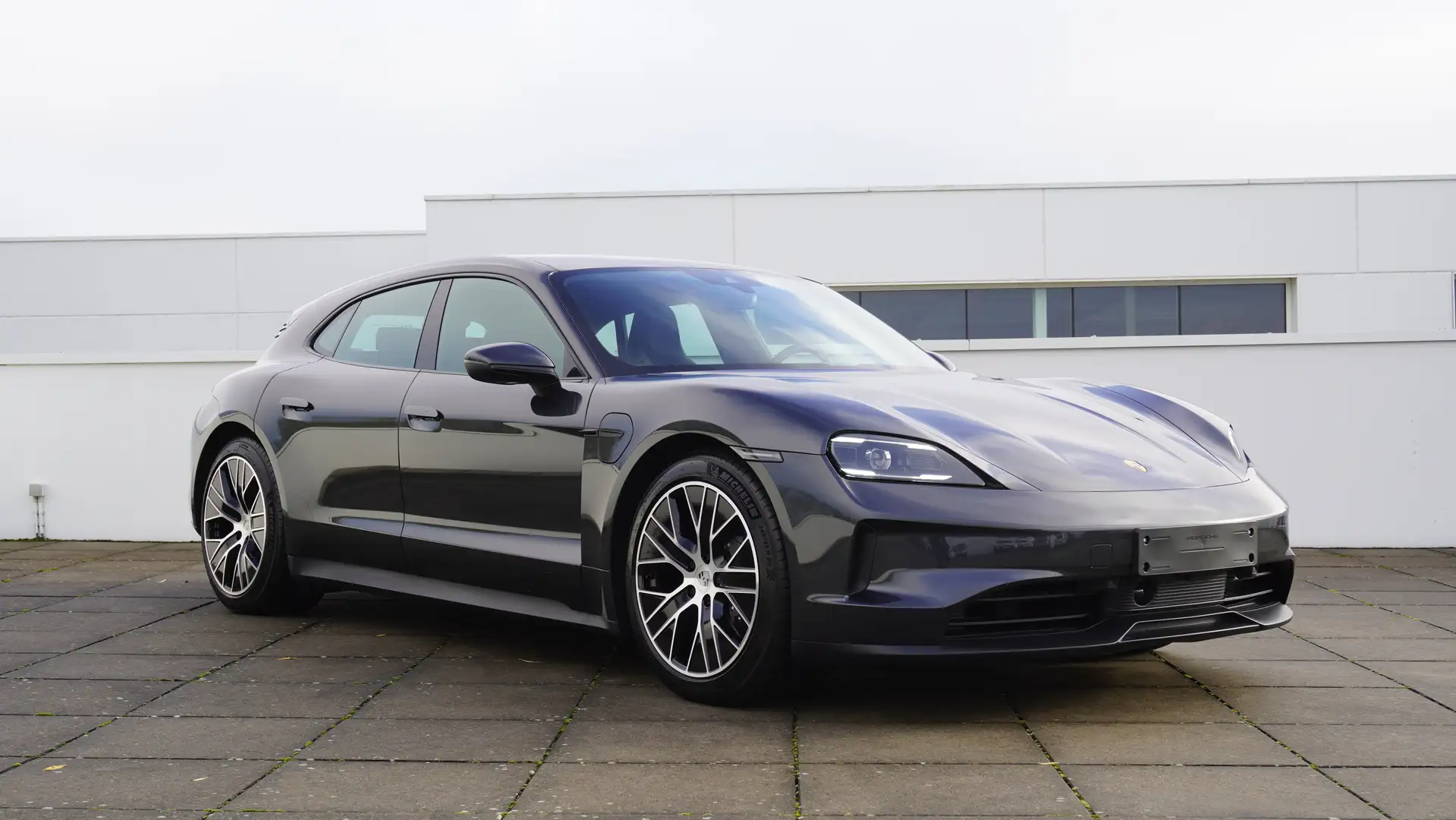 Porsche Taycan SPORT TURISMO/20"/LEDER/PANODAK/ADAPT. CC/MEMORY Grijs - 1