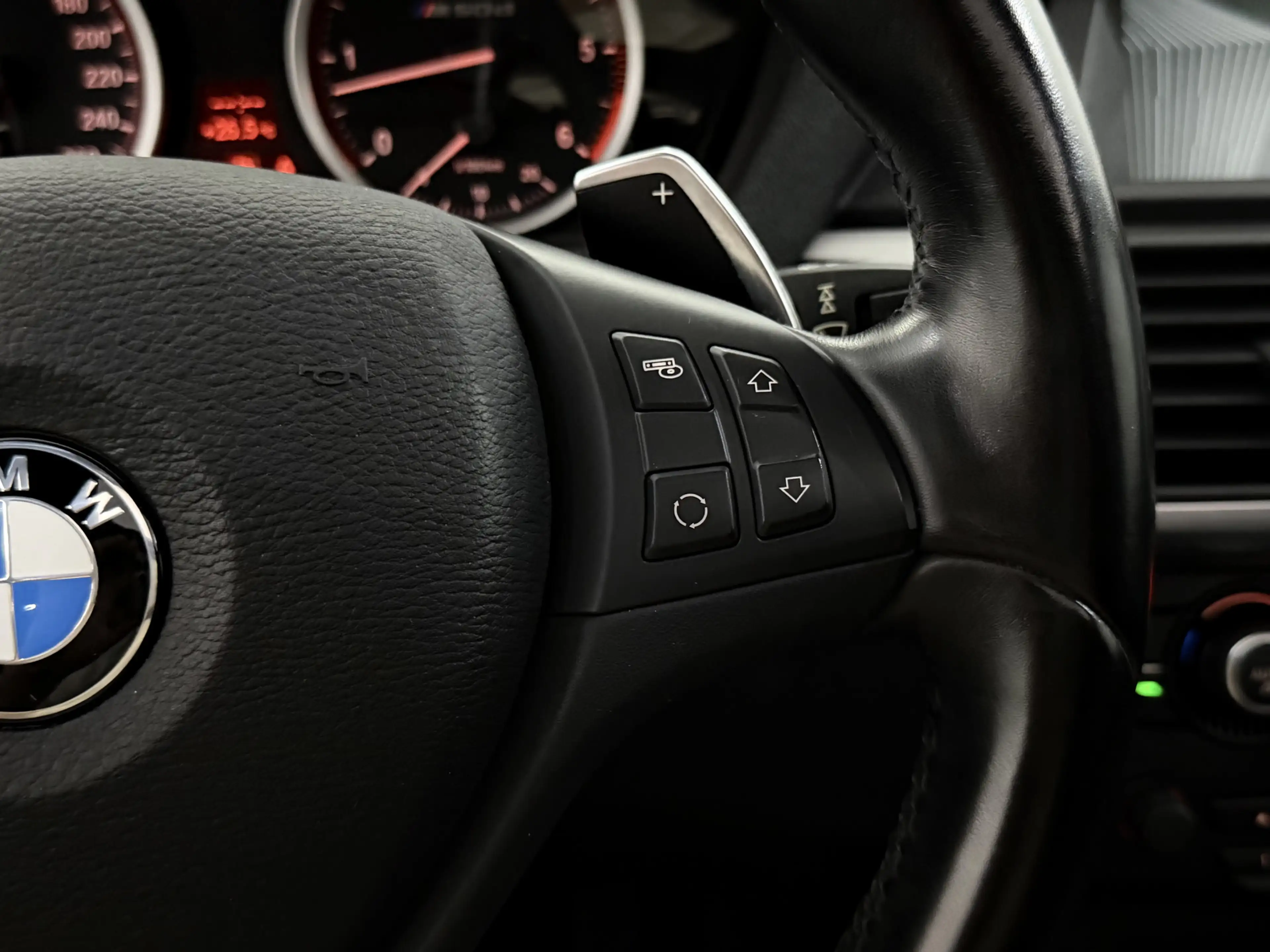 BMW X6 M50d Schuifdak, Leder, Camera, Navi, Elektrische a — photo 27
