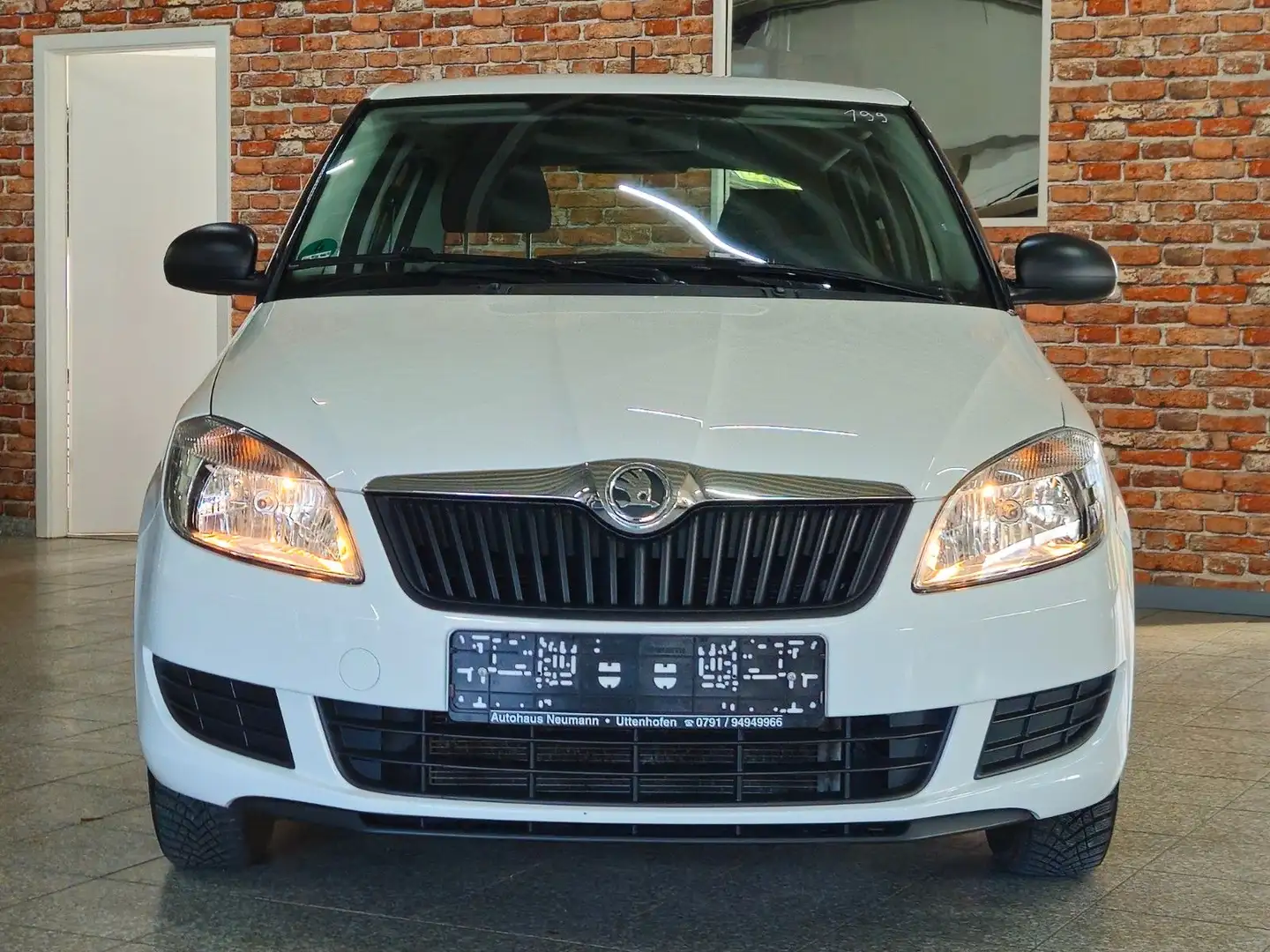 Skoda Fabia Active-1.2-Klima-5 Türig-SHZ Weiß - 2