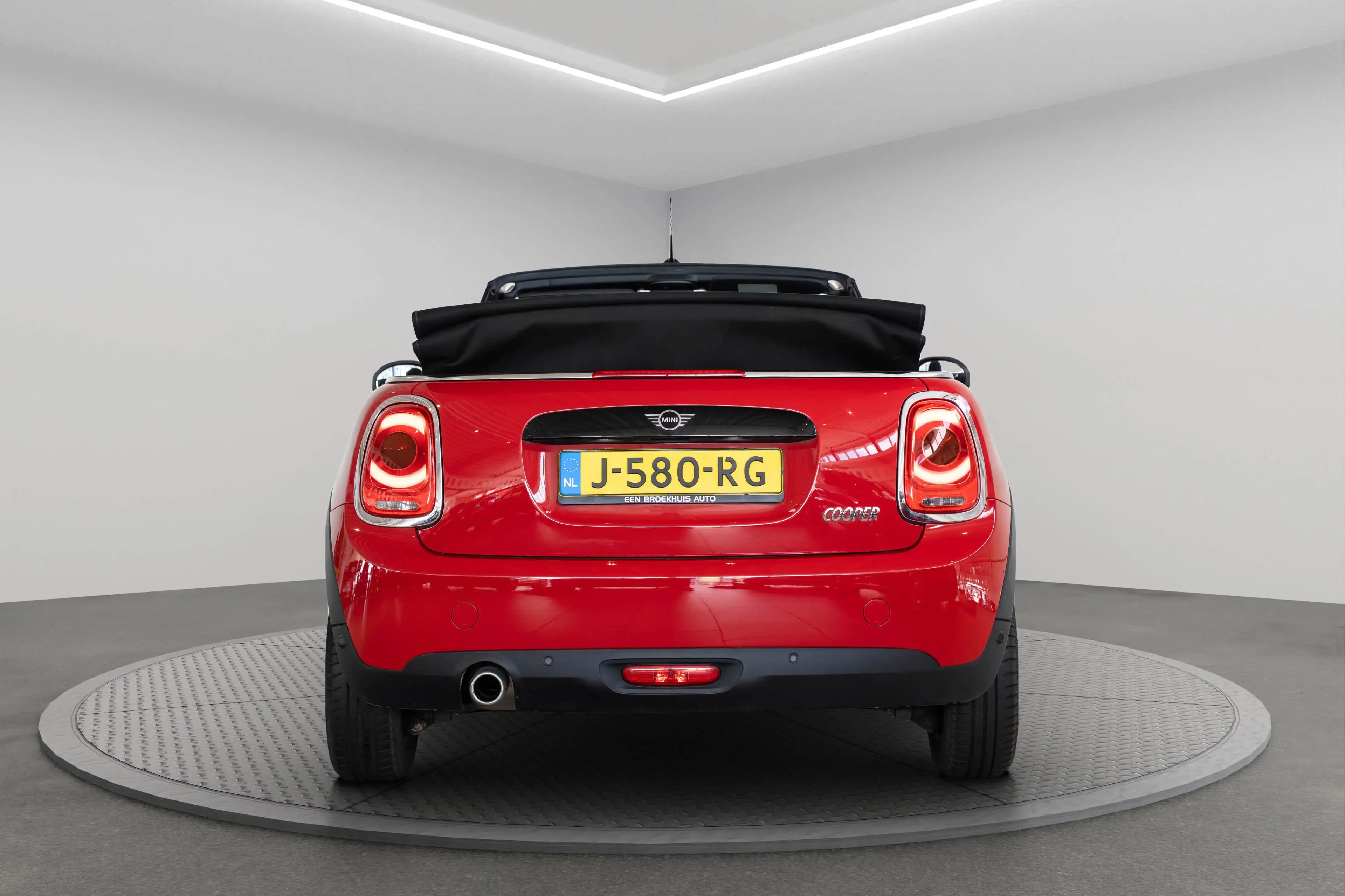 MINI Cooper Cabrio 1.5 Salt | Navigatie | Parkeersensoren | Lichtmeta — photo 4