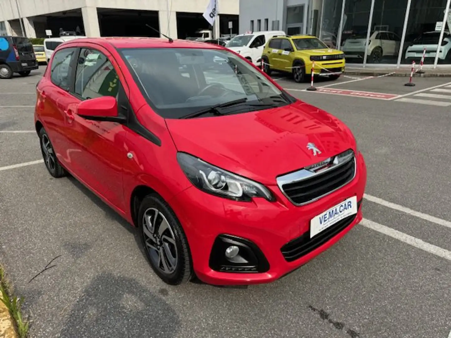 Peugeot 108 PEUGEOT 108 VTi 72 5 porte Active-IDEALE PER NEOP Rosso - 2