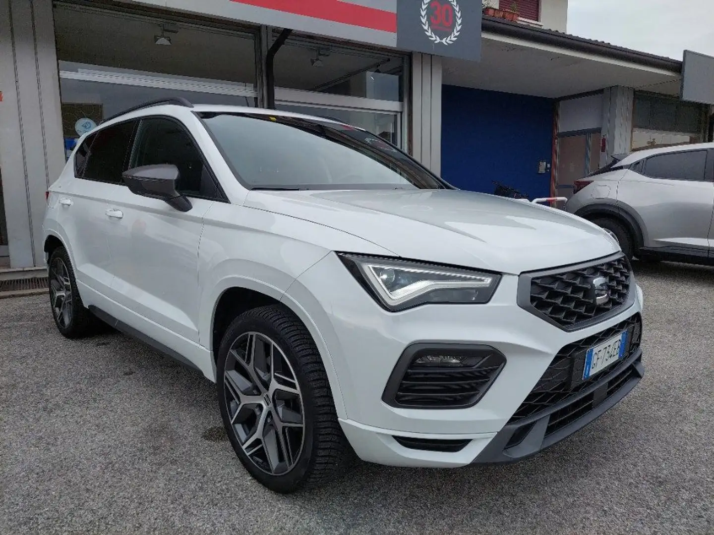 SEAT Ateca 2.0 TDI 4DRIVE DSG FR Grau - 1