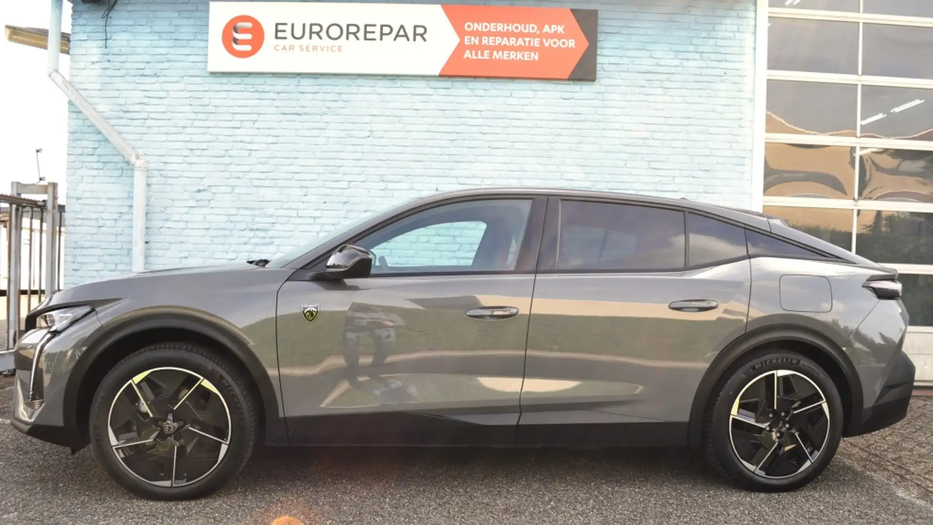 Peugeot 408 1.6 HYbrid 225 GT nav pdc v+a stuurverw Gris - 2