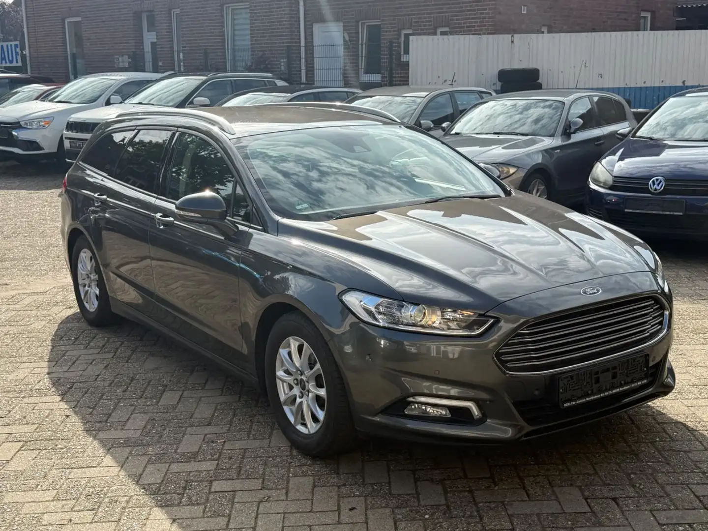 Ford Mondeo Turnier Business Edition*NAVI*SHZ*KEYLES* Gris - 1