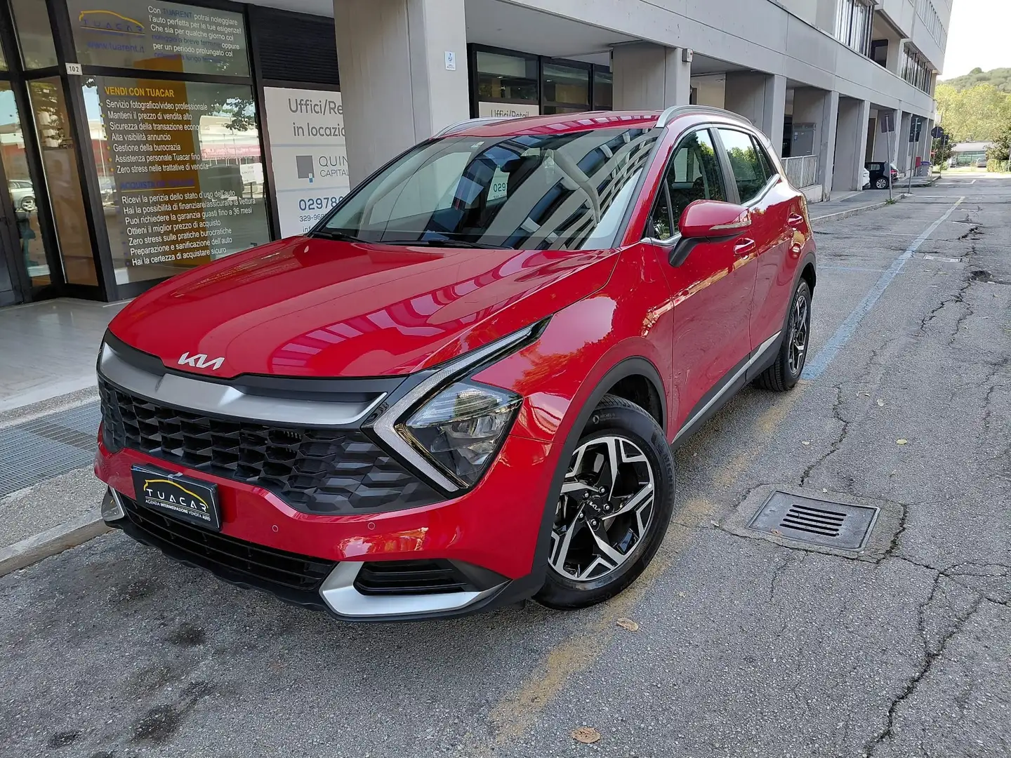 Kia Sportage Sportage V 2022 1.6 tgdi mhev Business 160cv mt Rouge - 1