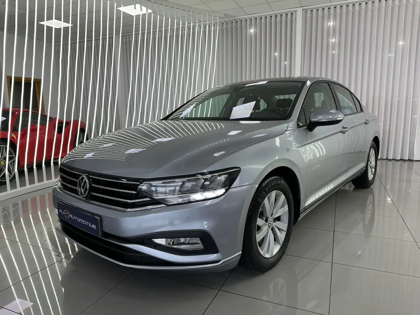 Volkswagen Passat 1.6TDI DSG7 Šedá - 1