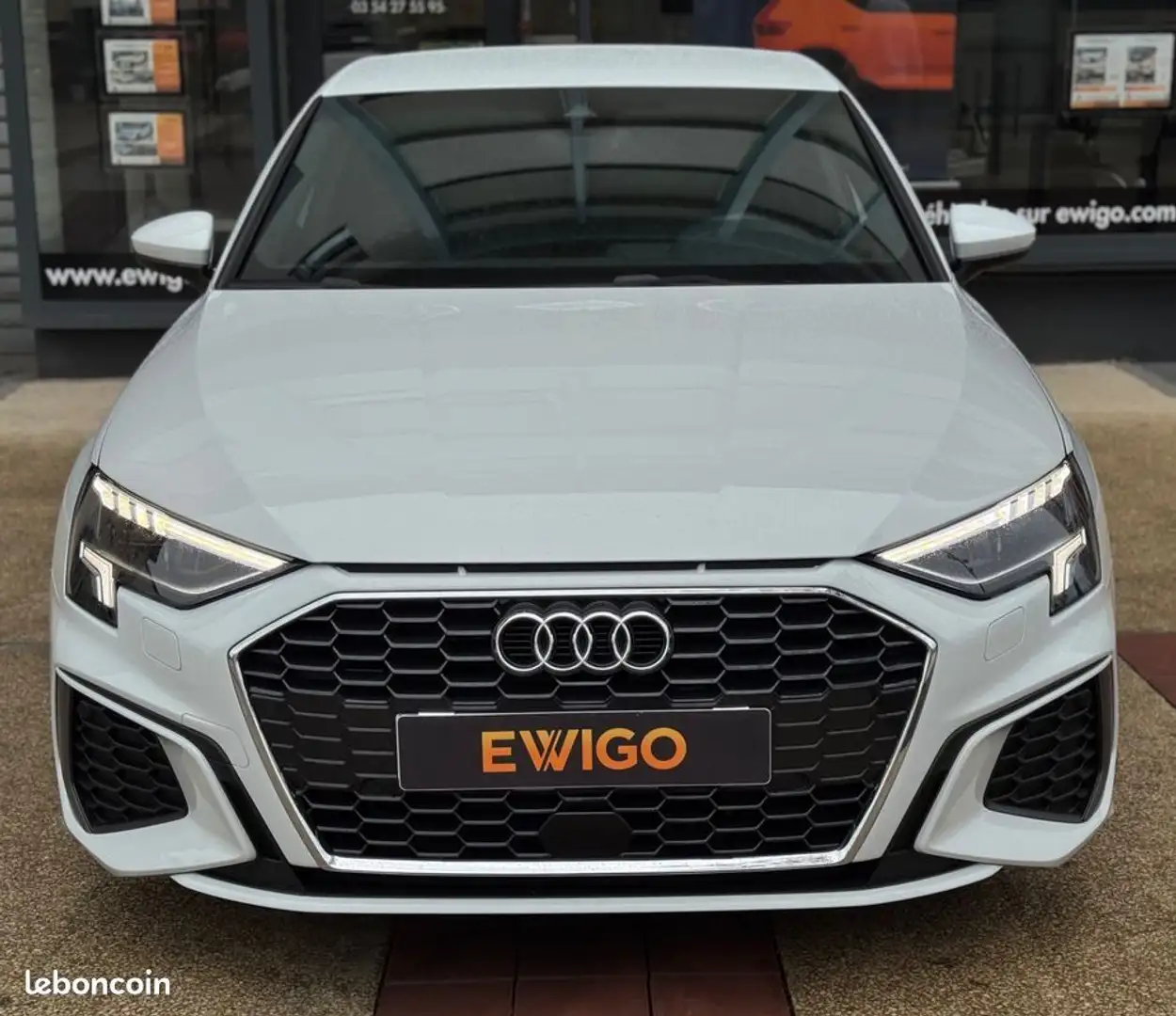 Audi A3 2.0 35 tdi 150ch s line s-tronic Bianco - 2