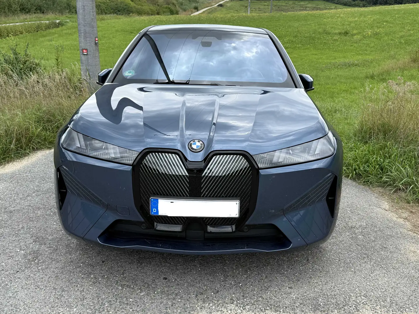 BMW iX iX xDrive60, HUD, AHK, Bowers & Wilkins, Glasdach Azul - 1