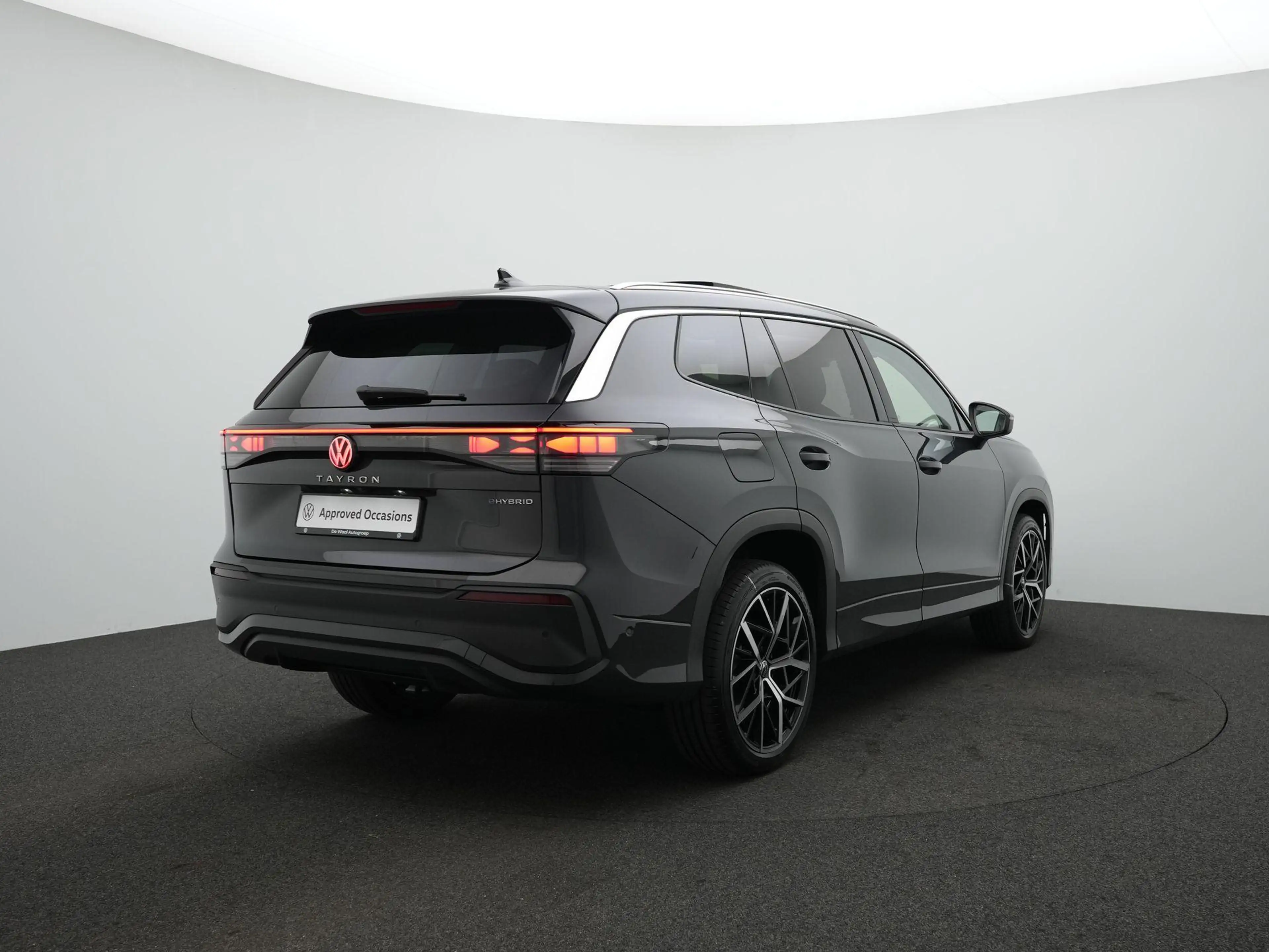 Volkswagen Tayron 1.5 eHybrid 204pk Life | Trekhaak | Panoramadak | — photo 5