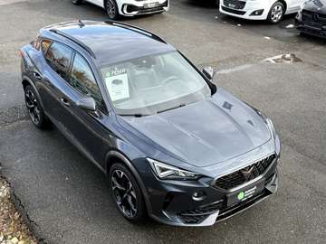 VZ 1.4 e-HYBRID DSG ACC LED KAM PDC