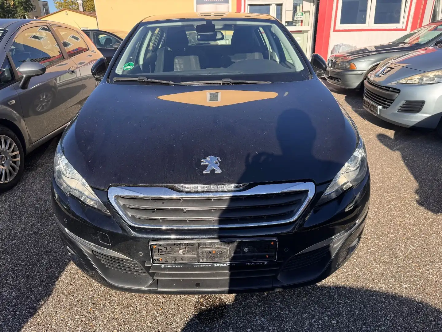 Peugeot 308 Active Schwarz - 2
