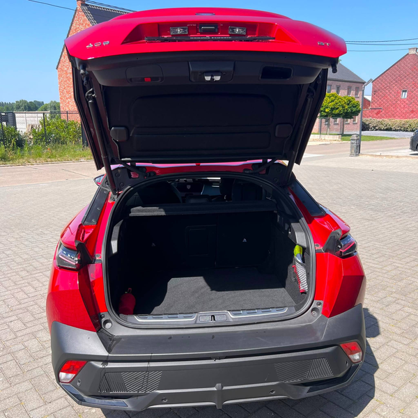 Peugeot 408 GT 145 Hybrid — photo 6