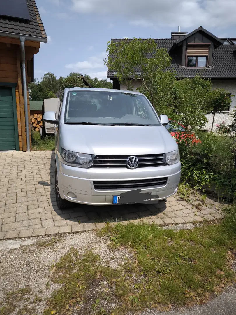 Volkswagen T5 Multivan Caravelle Comfortline lang Grau - 1