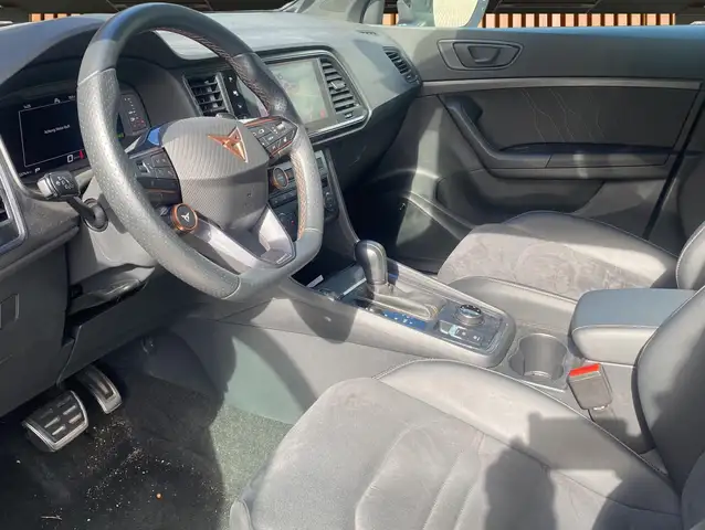 Cupra Ateca view 9