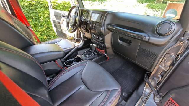 Jeep Wrangler Jeep Wrangler JK Rubicon Recon inkl. Umbau