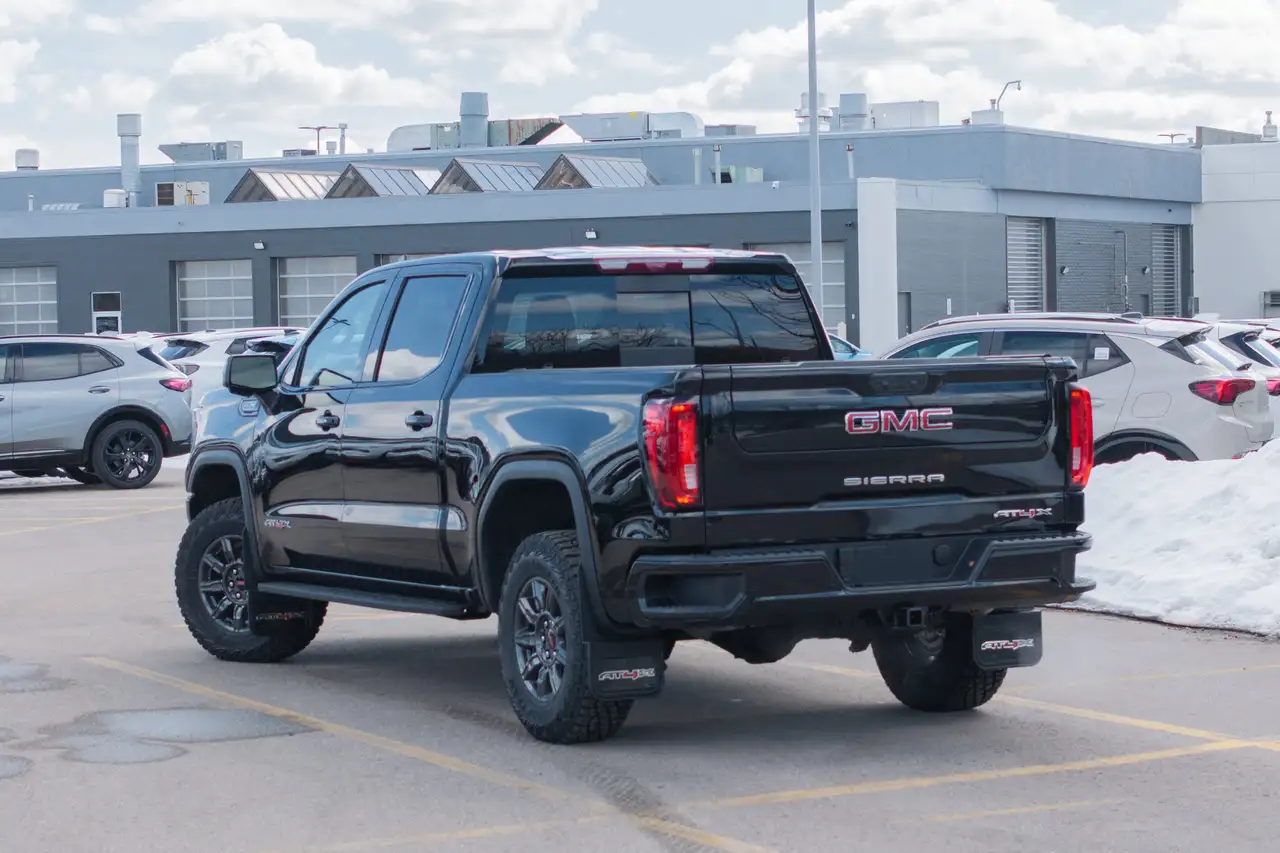 GMC Sierra 1500 снимка GMC Sierra 1500