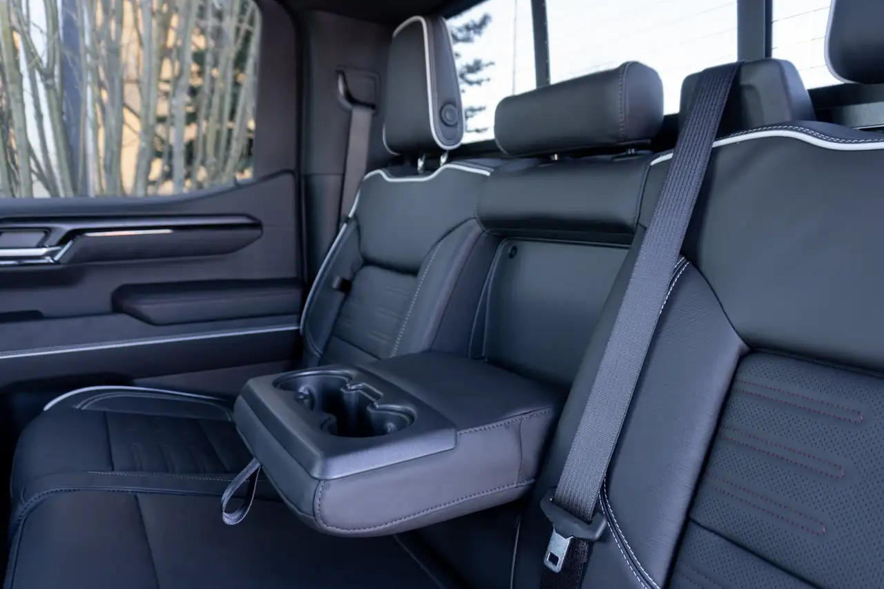 GMC Sierra 1500 снимка GMC Sierra 1500