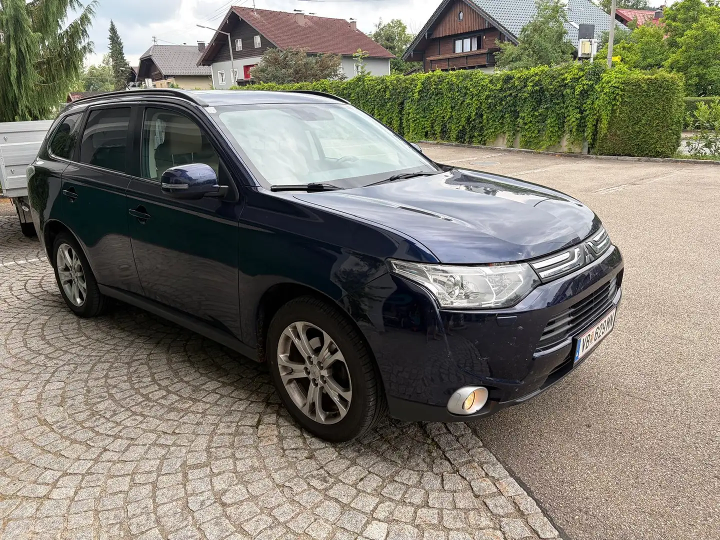 Mitsubishi Outlander Outlander 2,2 DI-D Instyle Aut. Instyle Blau - 1