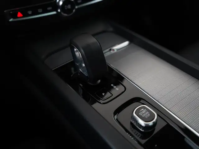 Volvo XC60 view 11