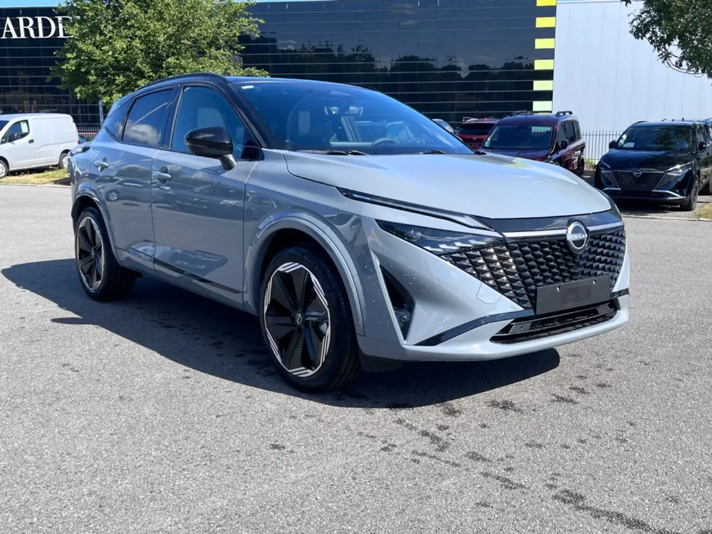 Nissan Qashqai MJ24 1.5VC-T e-POWER N-Design BOSE PANO Grau - 2