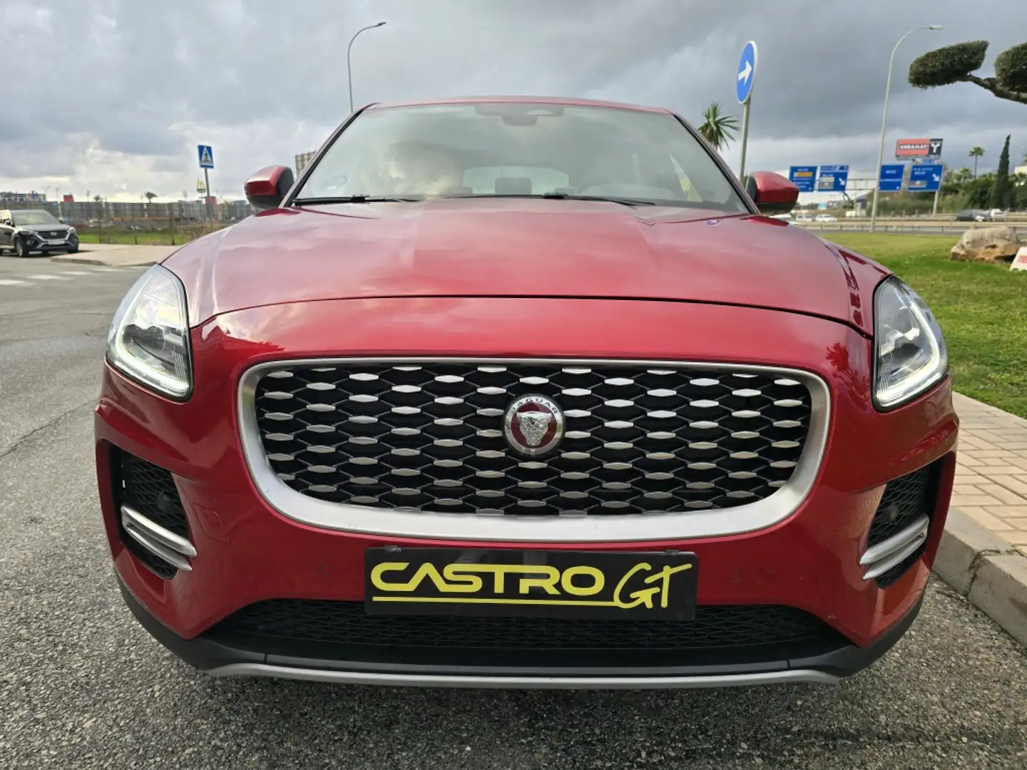 Jaguar E-Pace 1.5 I3 S Aut. 160 Rouge - 2