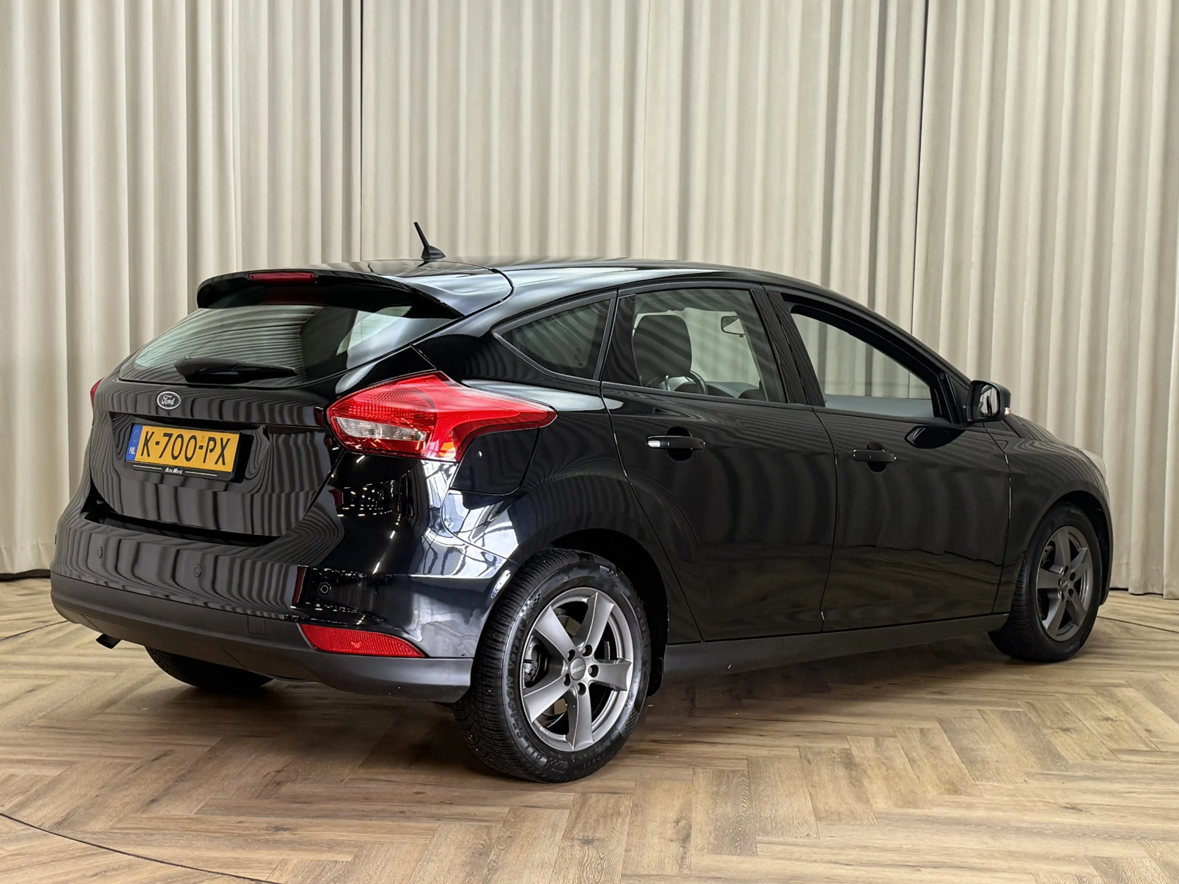 Ford Focus 1.0 Titanium Edition Stoel-/Stuurverwarming / PDC — photo 20