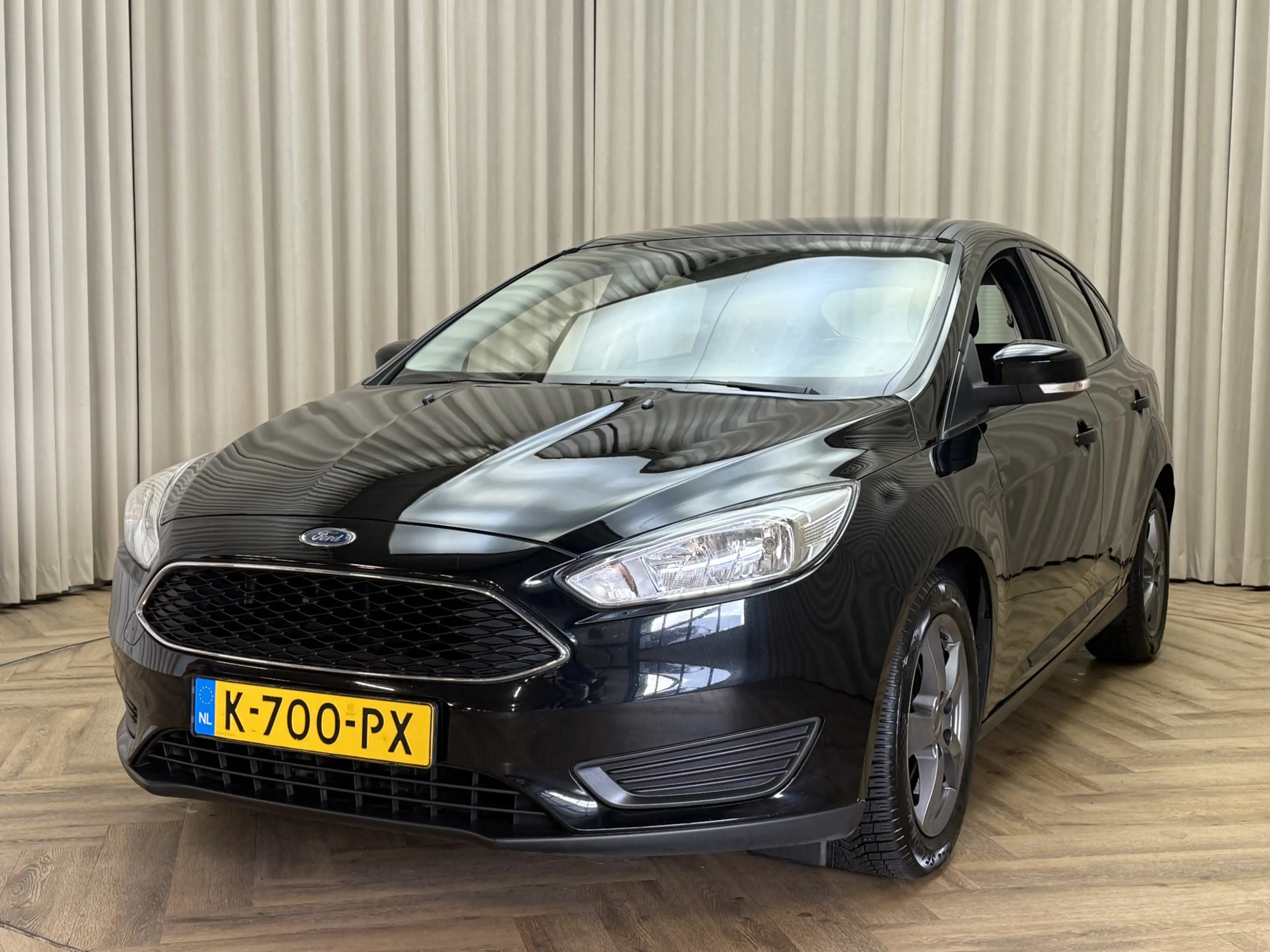 Ford Focus 1.0 Titanium Edition Stoel-/Stuurverwarming / PDC — photo 31