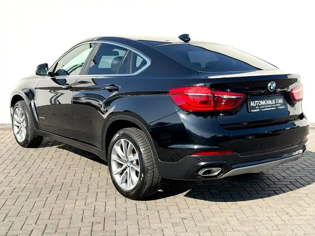 BMW X6 view 7