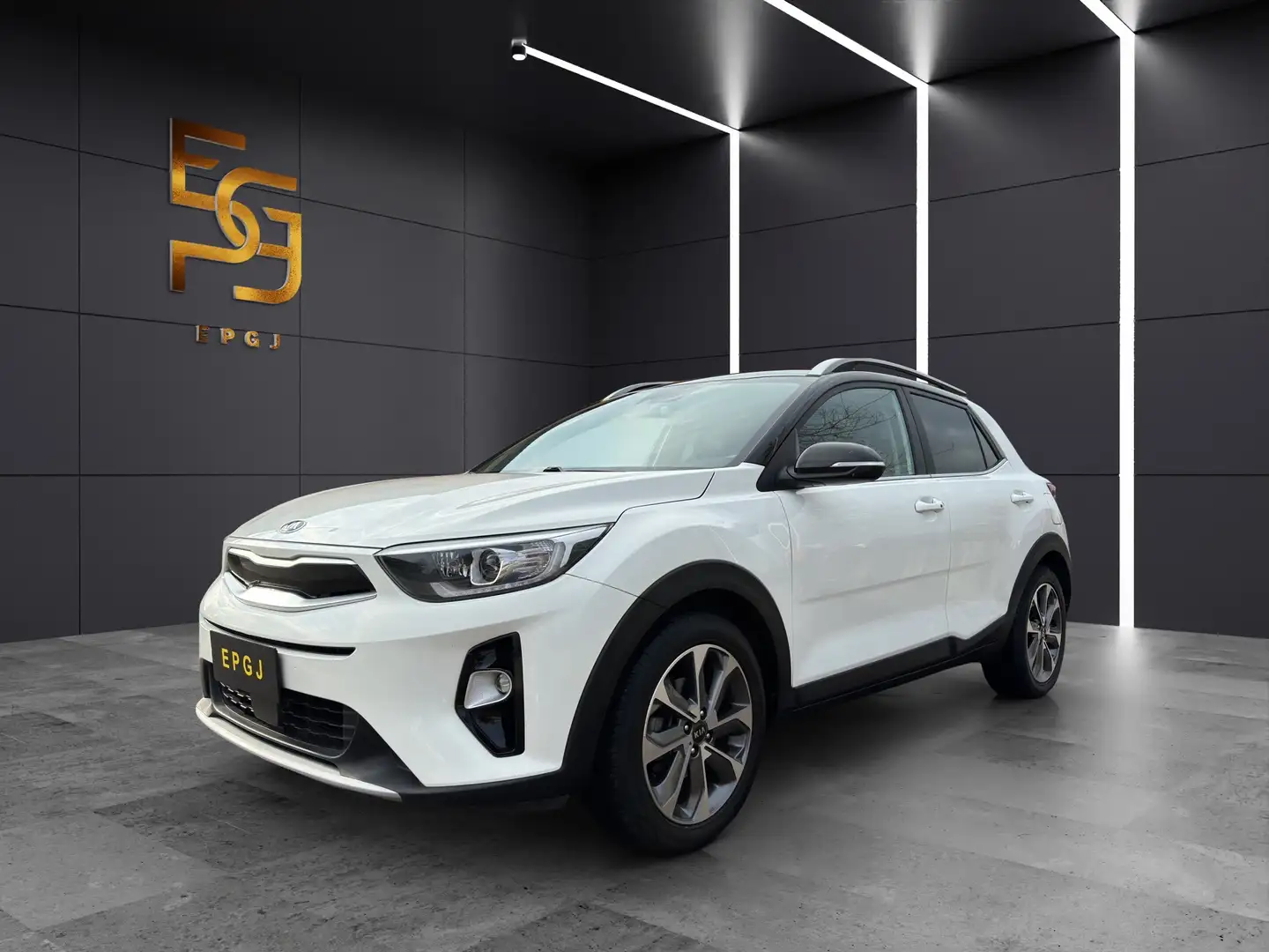 Kia Stonic 1.0 t-gdi Style Design Pack 120cv my18 Weiß - 1